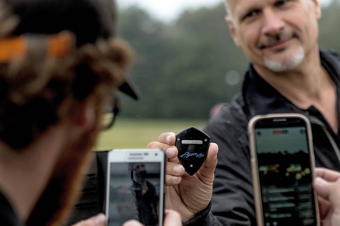 Christer Hultberg showing an Agera RS key to enthusiasts.